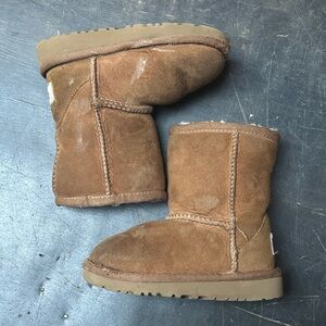 KIDS UGGS - AS IS